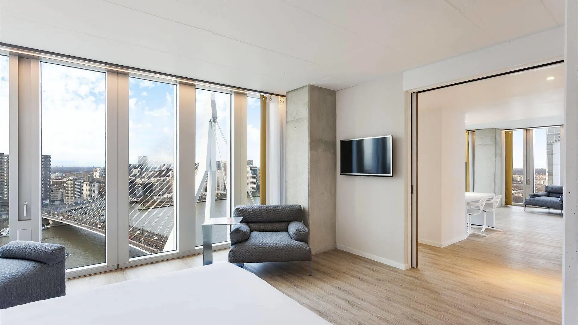 Nhow Rotterdam Hotell 4*,